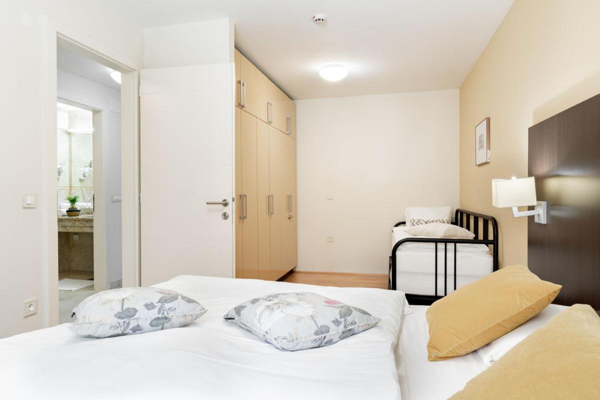 Apartment Ponent 602 In Marina By Locap Group